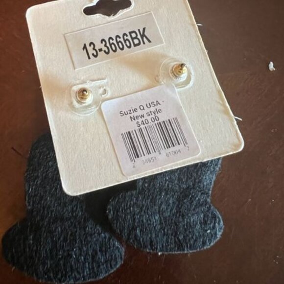 Viola New Year Beaded Statement Earrings - Black & Gold - Picture 2 of 5